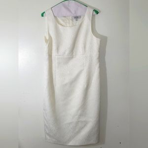 Kasper size 10 Dress and Crop Jacket in Ivory Worn once in GUC